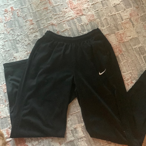 Nike Sweatpants - Picture 1 of 3